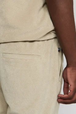 MAcora Shorts