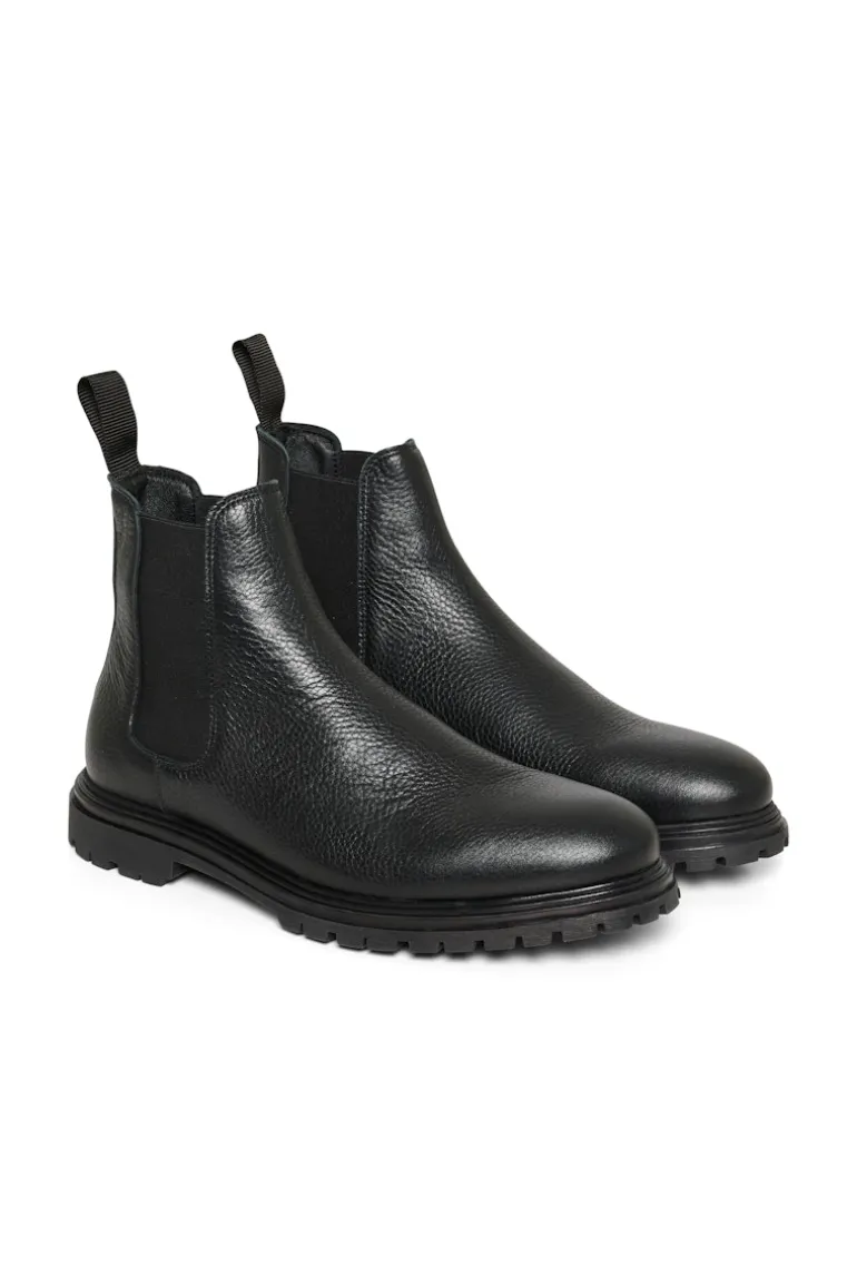 MACormac Stiefel