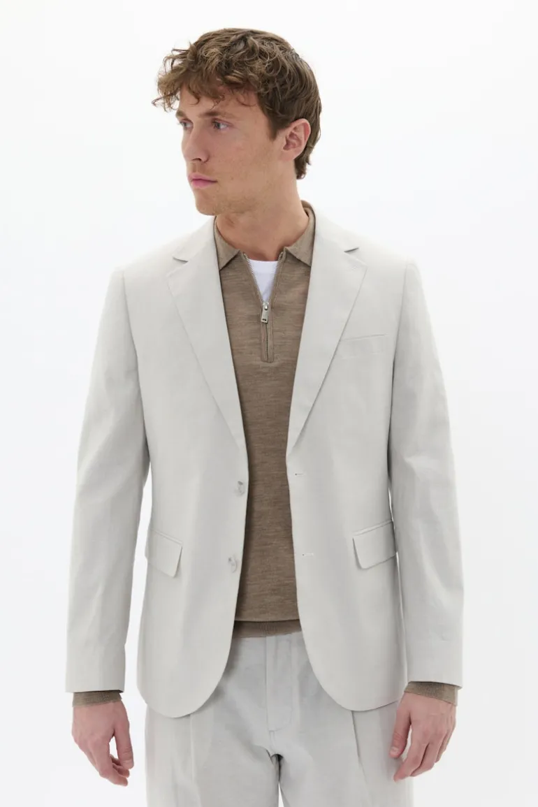 MAGeorge Blazer