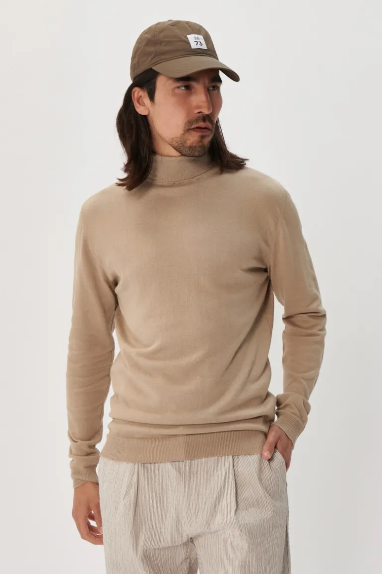 MAparcusman Pullover