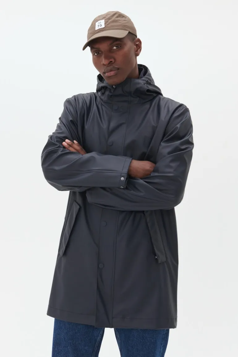 MARainy Mantel