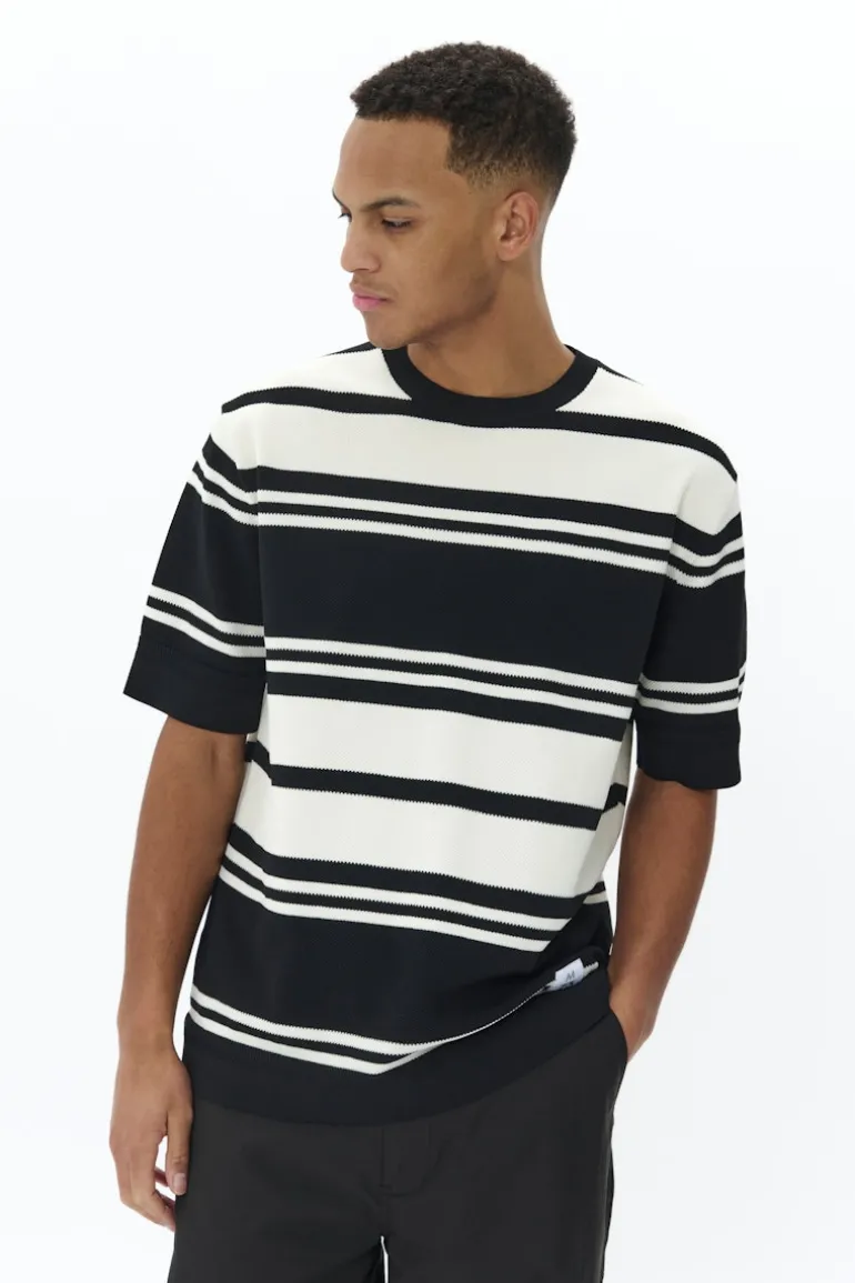 MAtrivolt Pullover
